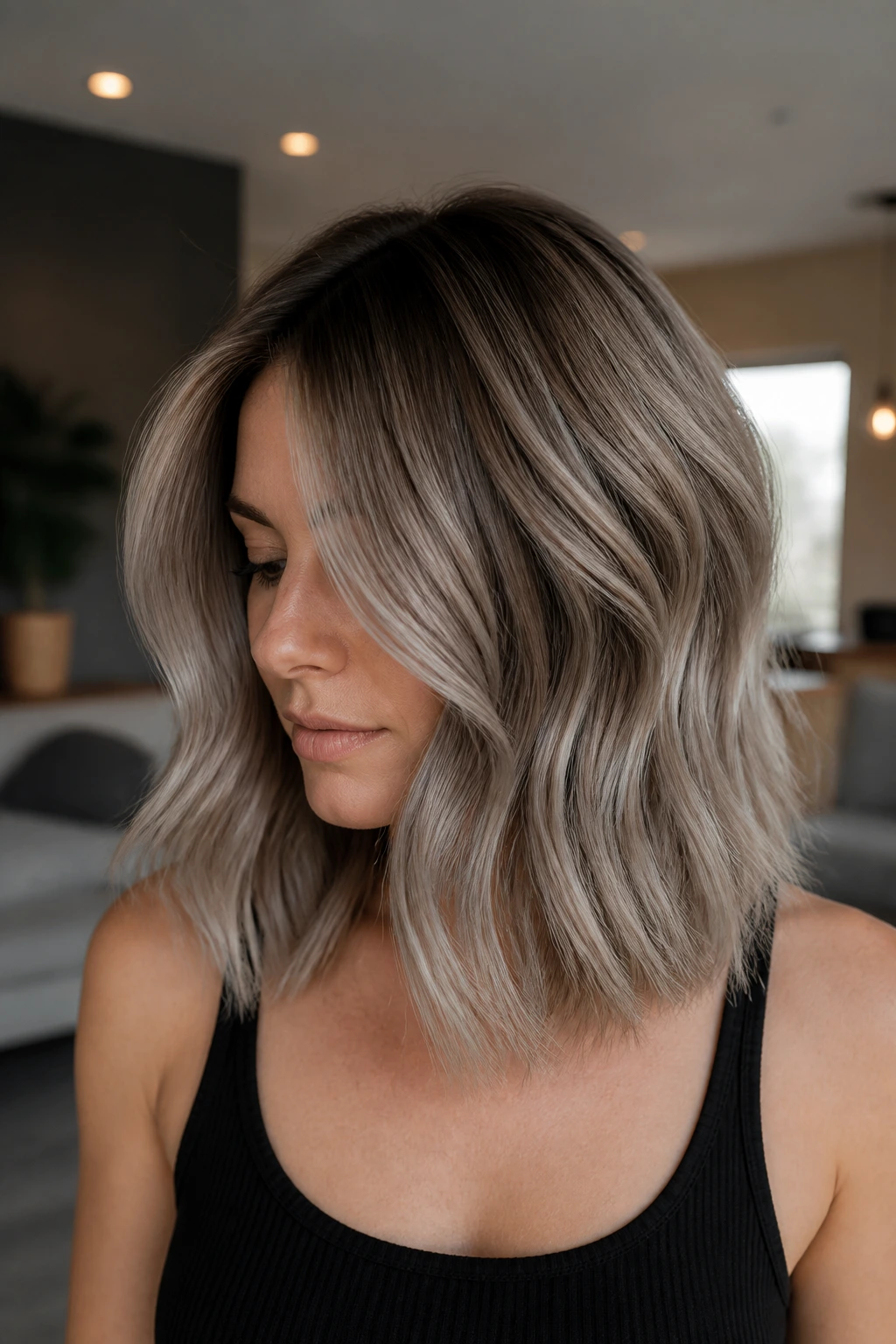 Shoulder-length real woman with mushroom melt lob color